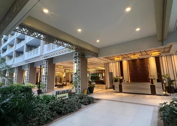 Angels Place The Atherton, Near Airport 3*