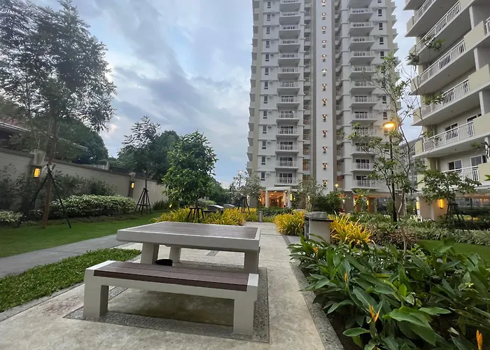 Angels Place The Atherton, Near Airport 3* Manila