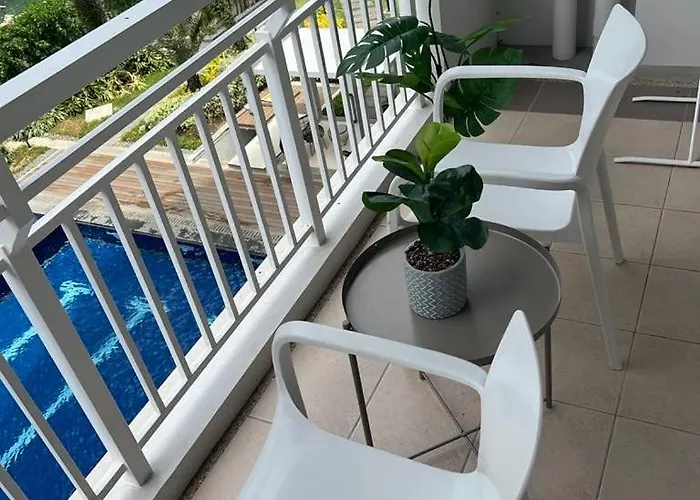 Angels Place The Atherton, Near Airport 3* Manila