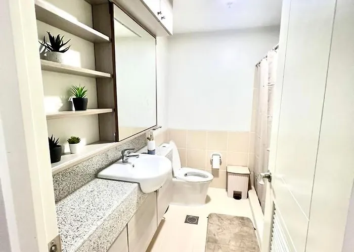 Angels Place The Atherton, Near Airport 3* Manila